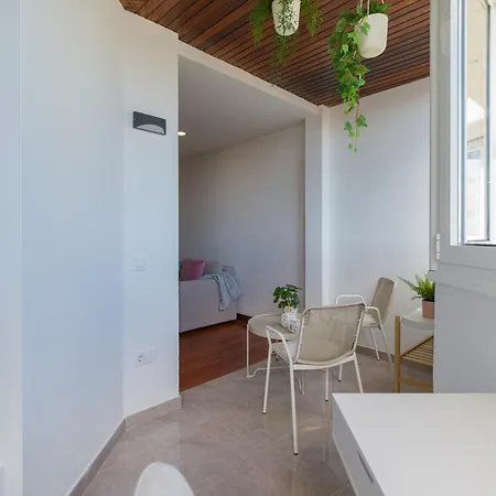 Bright Townhouse Views - 5 Min To The Beach *