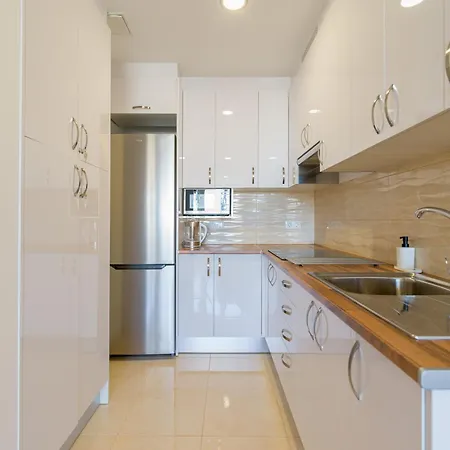 Apartment Bright Townhouse Views - 5 Min To The Beach