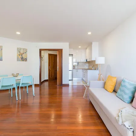Bright Townhouse Views - 5 Min To The Beach *