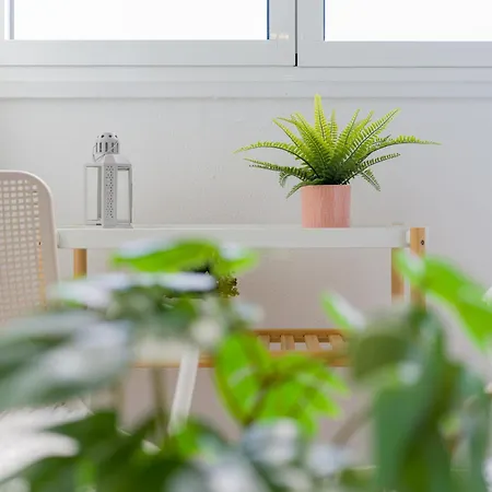 Bright Townhouse Views - 5 Min To The Beach Apartment